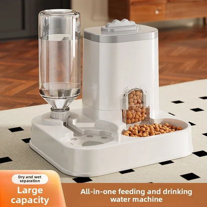 All-in-one pet feeding and drinking station with dry and wet separation