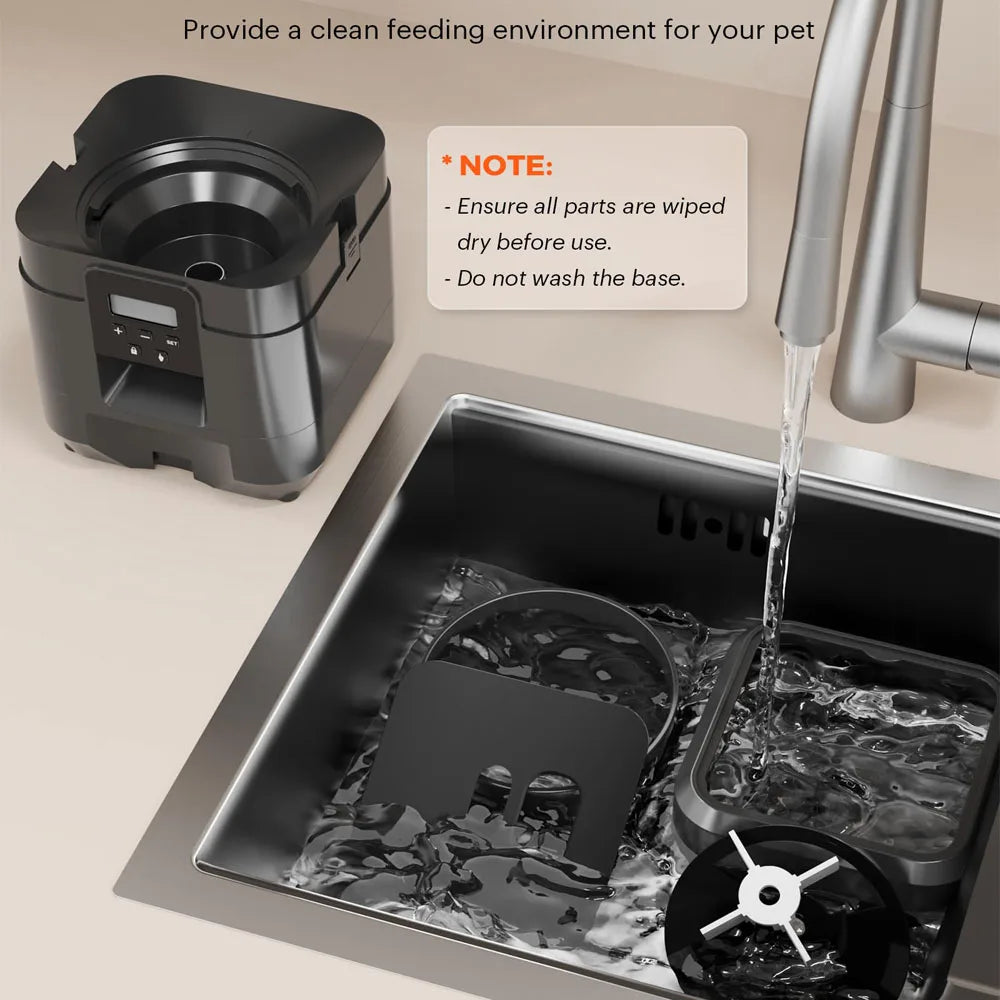 Cleaning guide infographic showing the removable bowl, food tank and rotor being rinsed in a sink